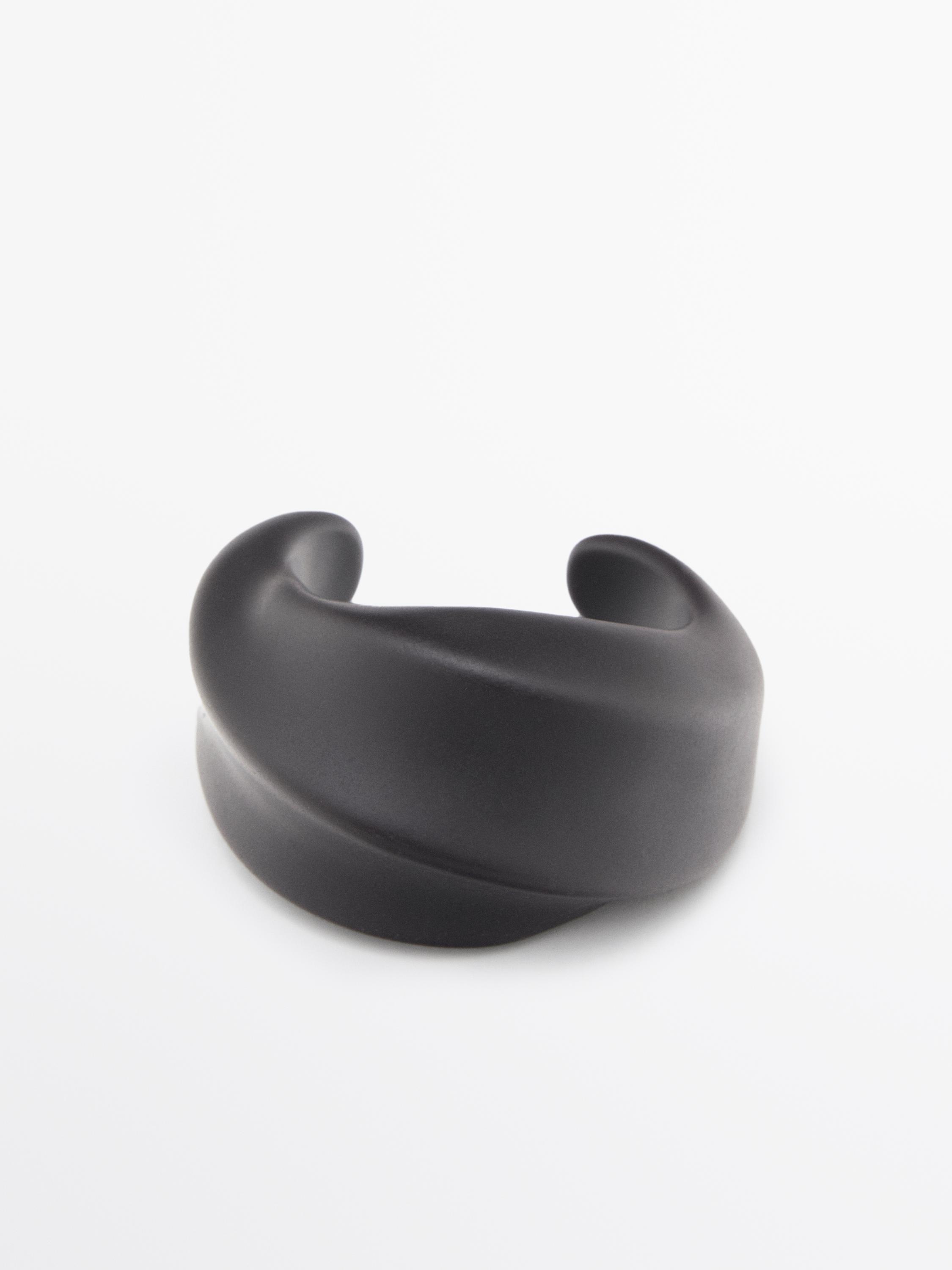 Wide moulded bracelet